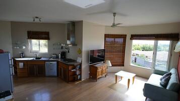 House, 2 Bedrooms, Accessible, Private Pool | Living area