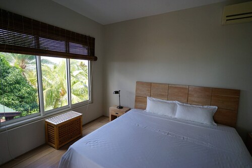 Ocean View Guesthouse in Tamarin, Pool, Sunset