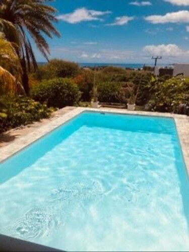 Ocean View Guesthouse in Tamarin, Pool, Sunset