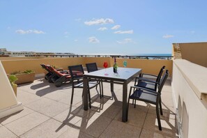 Outdoor dining - ARC EN CIEL - Port Nature Duplex 884 - Luxury - 2 people (AGDE)
