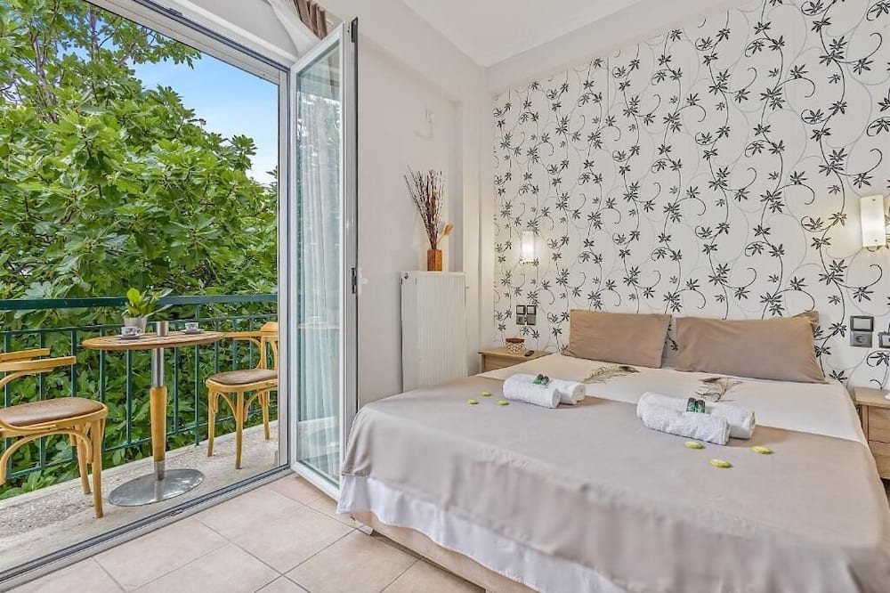 Salver Stays Athens Hotel
