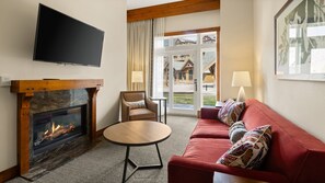 Smart TV, fireplace - Spruce Peak Lodge | One Bedroom | Alpine Getaway (Stowe)