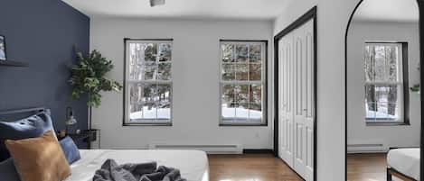 House (6 Bedrooms) | Interior