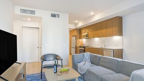 Apartment (1 Bedroom) | Interior - Ancora by Avantstay Sleeps 64 Rooftop Pool + Spa + Sky Lounge and Bay Views (San Diego)