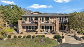House (5 Bedrooms) | Interior - El Pomar Estate - Main House by Avantstay Pool + Hot Tub + Firepit + Outdoor Dining + Vineyard Views (Templeton)