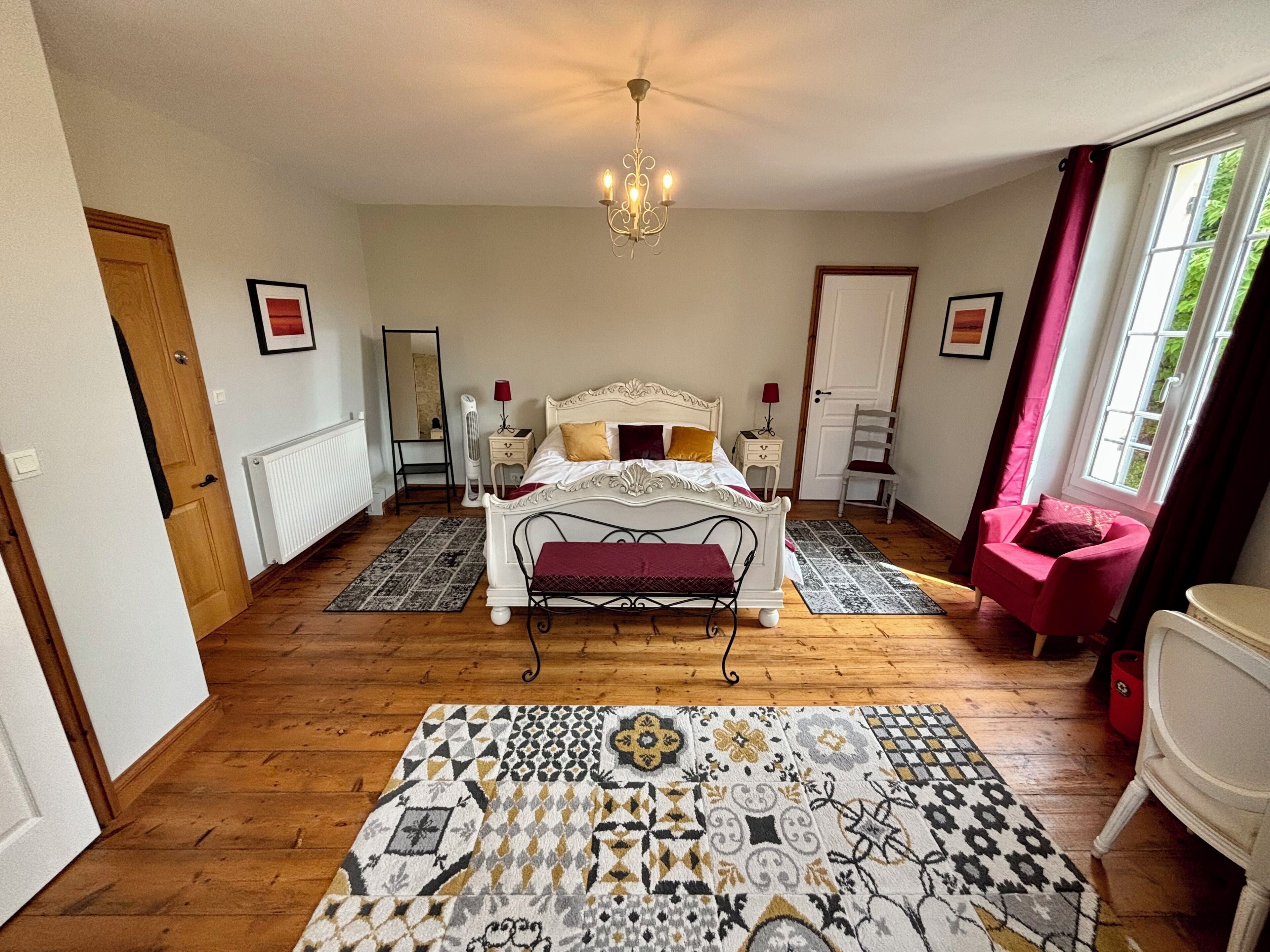 Quarto casal, ar-condicionado, vista para o jardim