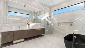 House (1 Bedroom) | Interior - 2 Luxury Villas Pickleball Court, Pool, Putting Green Bravo by Avantstay (Indio)