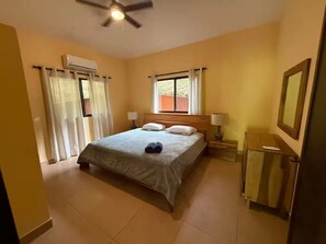 1 bedroom, iron/ironing board, bed sheets - 13B Toucan Valley Jungle Resort (Ciudad Cortés)