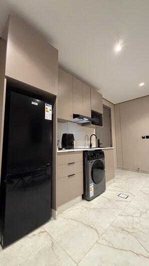 Apartment, 1 Bedroom, Accessible, Smoking | Private kitchen - 010 Tara-jre Jabal Al Lweibdeh With Stunning View (Amman)