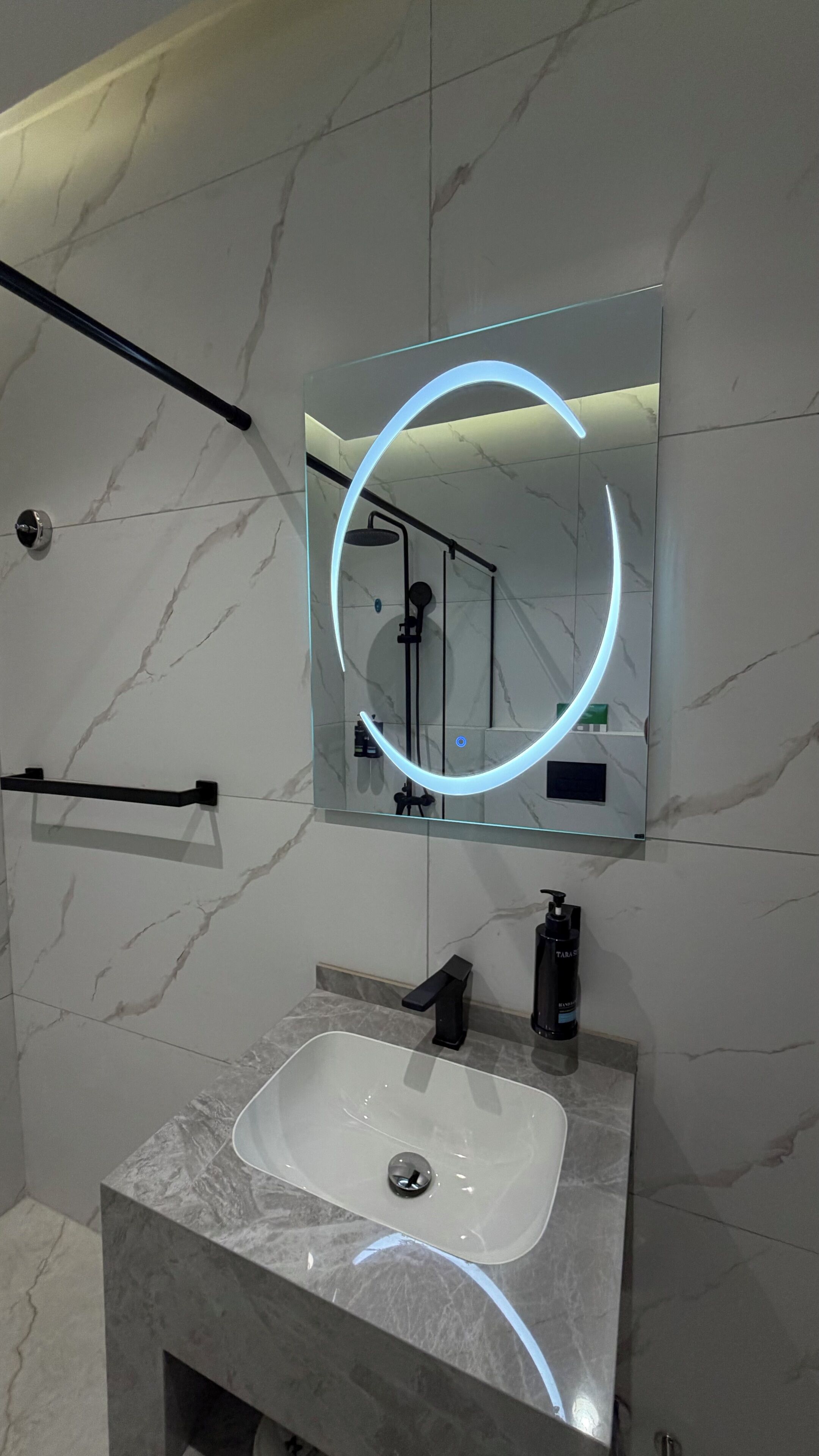 Apartment, 1 Bedroom, Accessible, Smoking | Bathroom