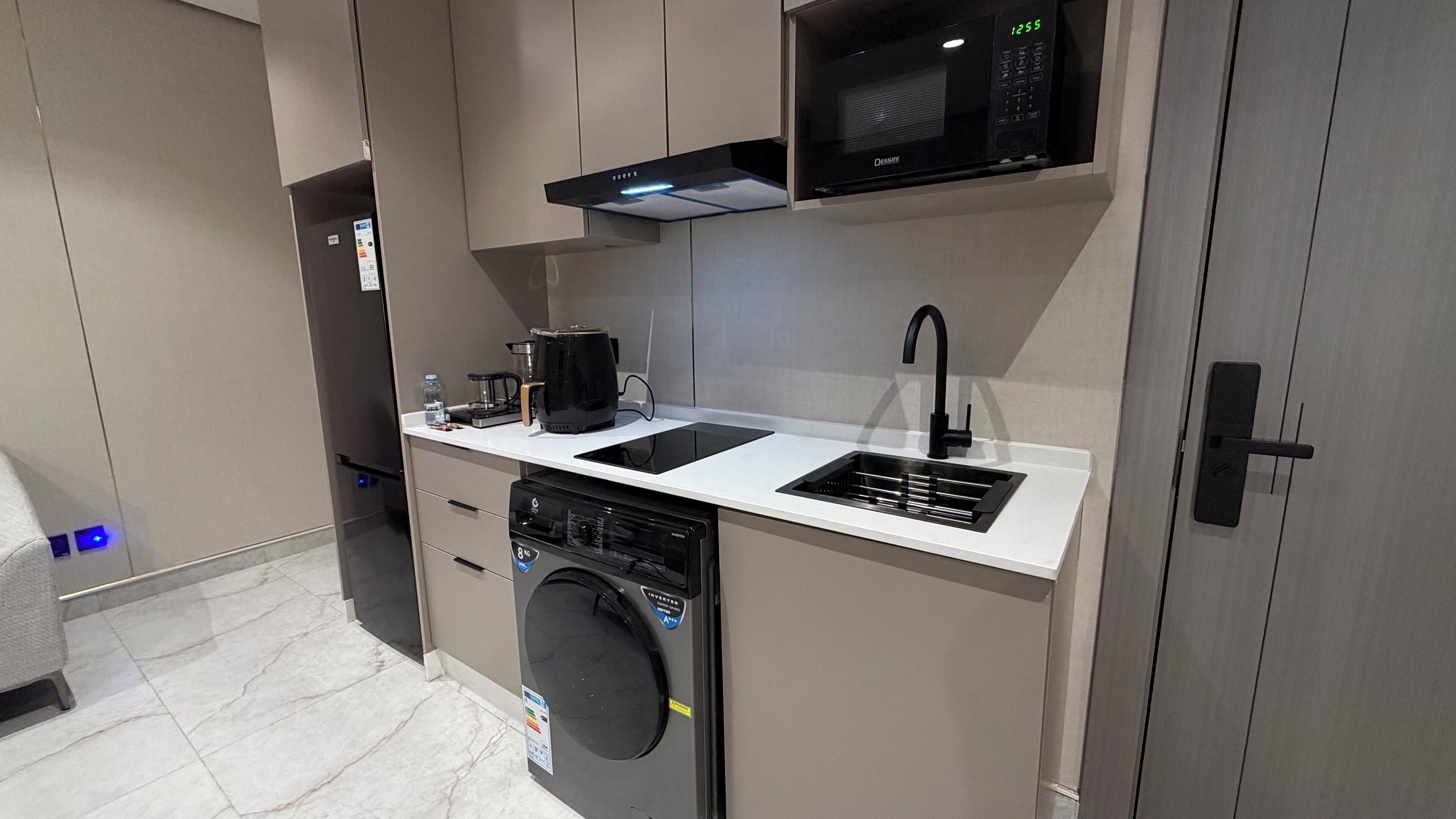 Apartment, 1 Bedroom, Accessible, Smoking | Private kitchen