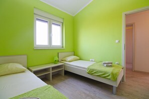 2 bedrooms, internet - Apartment 2420/197688 (Istria - Pula), 2500m from the beach (Pula)