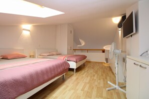 Internet - Studio apartment 2422/198448 (Istria - Banjole), 1000m from the beach (Banjole)