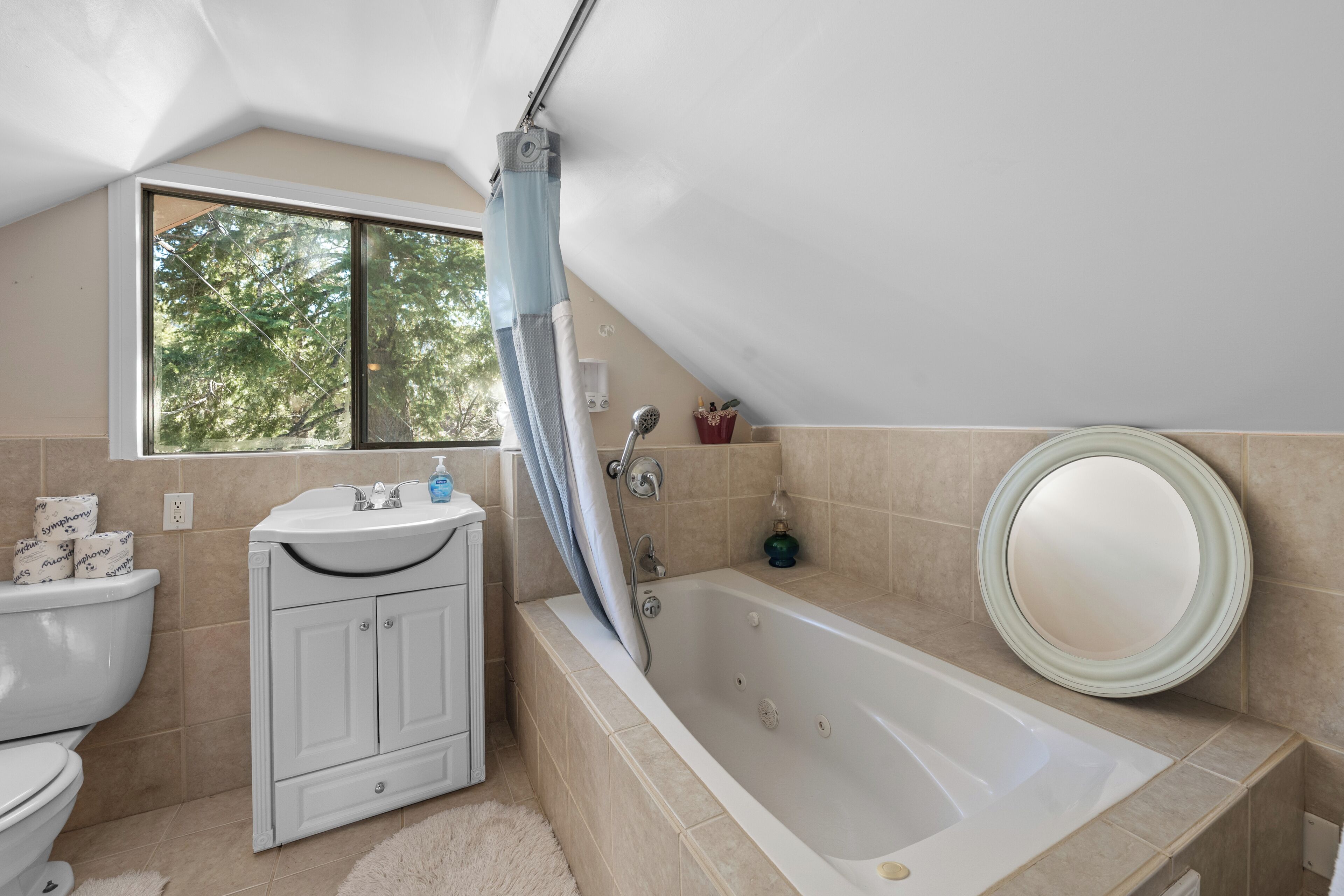 Cabaña básica, vista a la montaña | Baño