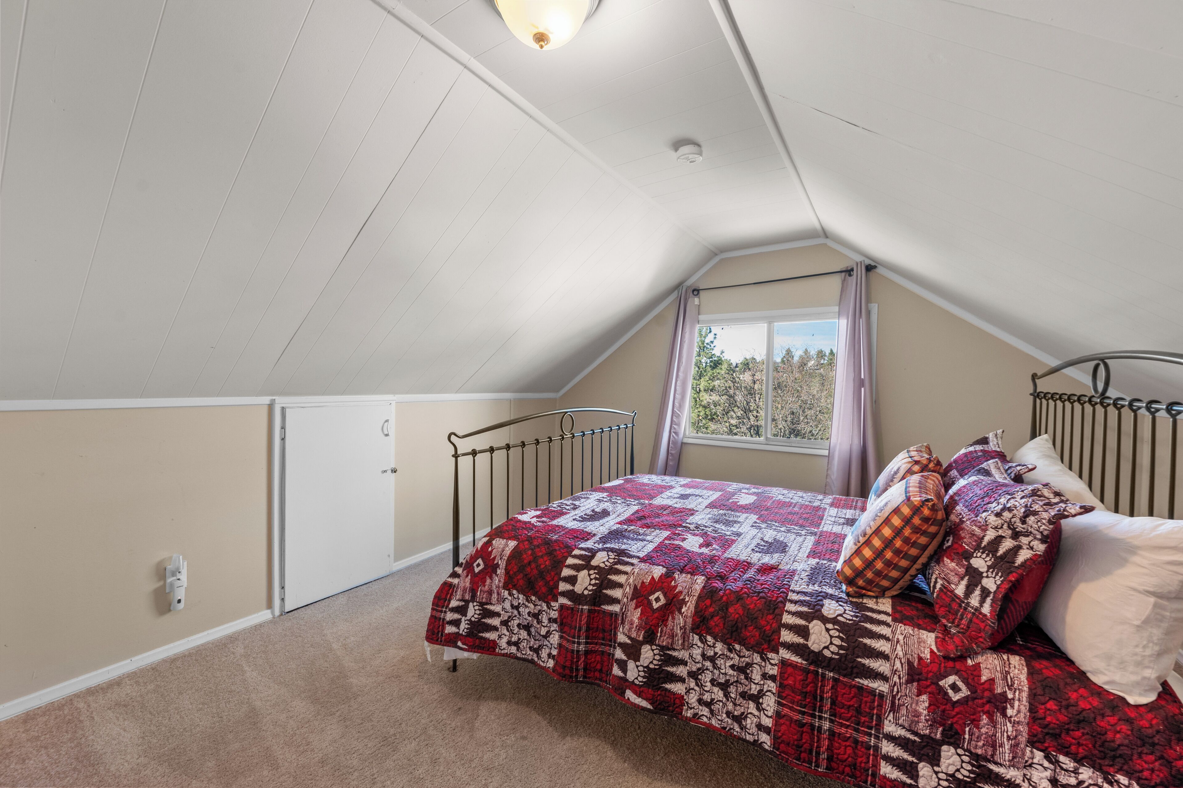 Basic-Ferienhütte, Bergblick