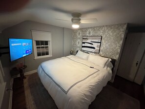 3 bedrooms, in-room safe, iron/ironing board, free WiFi