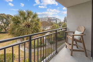 Property grounds - IDYLLIC OCEANFRONT LIVING in WILD DUNES RESORT + POOL & PLAYGROUND! (Isle Of Palms)