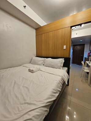 1 Schlafzimmer, kostenloses WLAN, Bettwäsche, Rollstuhlgeeignet