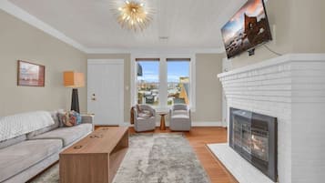 Smart TV, fireplace, offices