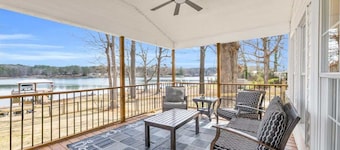 Lake Greenwood Splash & Stay
