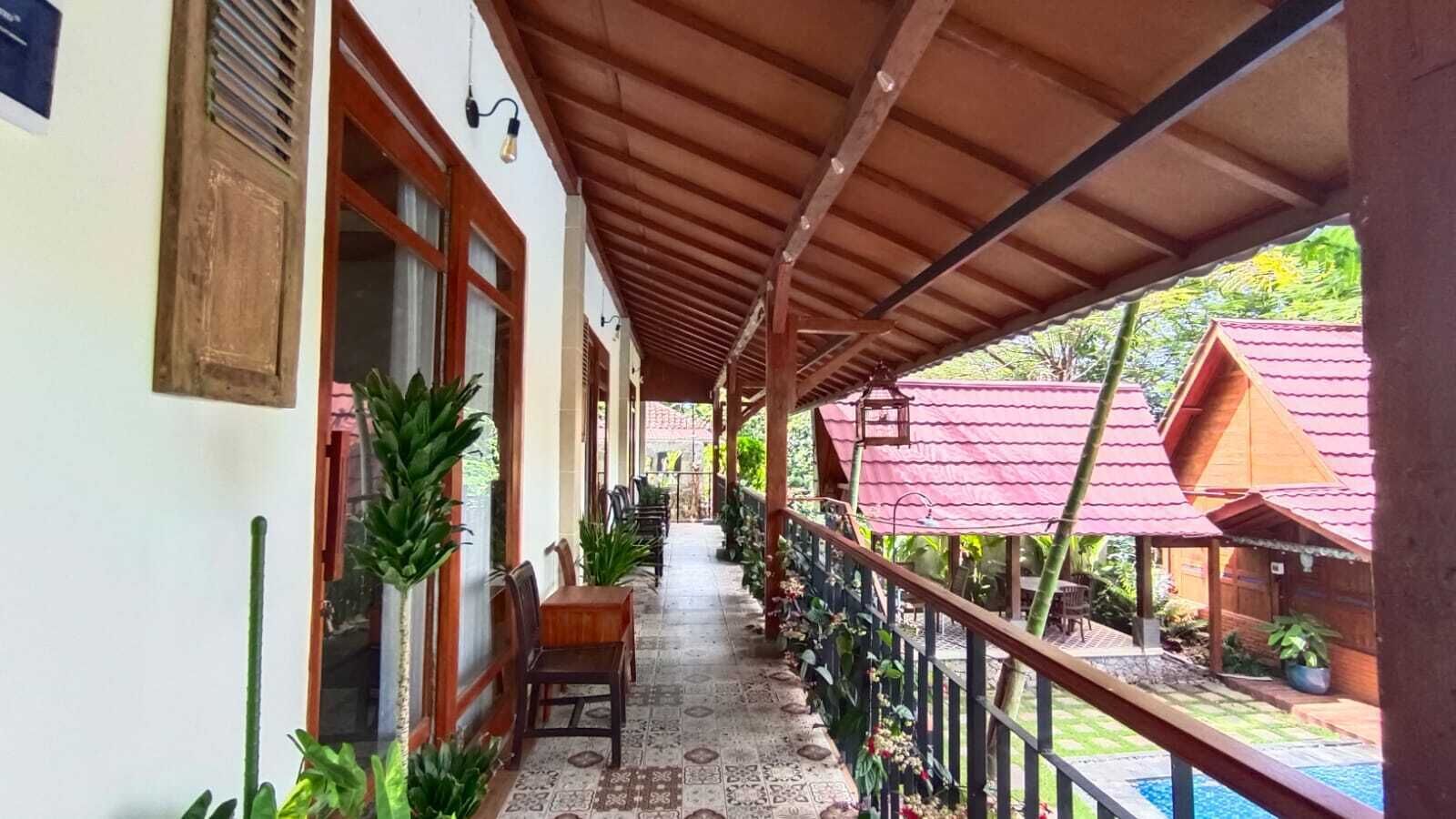 Kamar Double Deluks, pemandangan kolam renang | Halaman properti