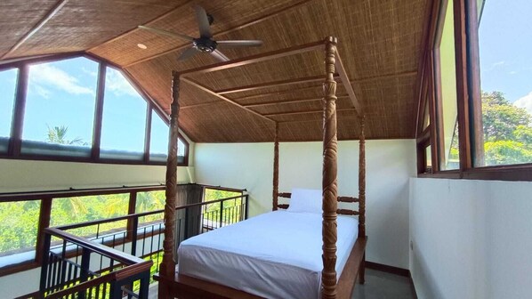 Vila luxo, piscina particular, vista para a colina