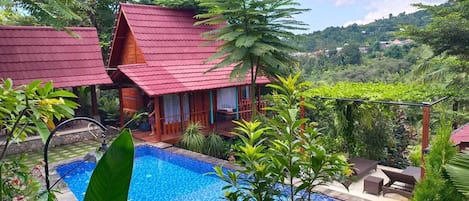 Phòng đôi Deluxe, quang cảnh hồ bơi | Hồ bơi