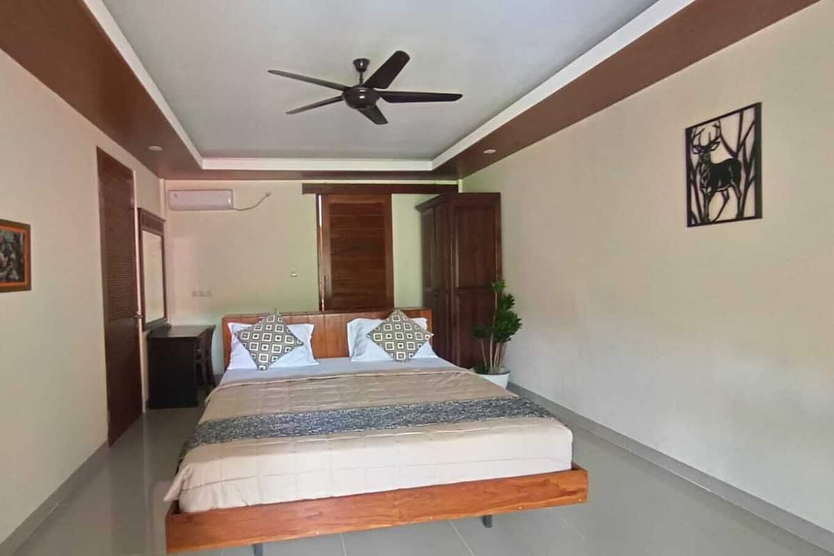 Deluxe Double Room, Pool View