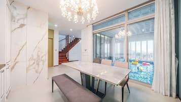 2 bedrooms, WiFi (free)