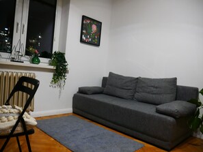 Living area - Spacious, designer 3-room apartment in  center of warsaw (Warszawa)