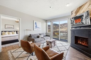 Interior - Ski Escape at The Mason, AC , Hot Tubs, Near Deer Valley and Park City (Heber City)
