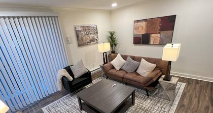 Beautiful One Bedroom Apartment In Ballard