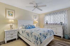 2 bedrooms, free WiFi, bed sheets - 771 Queens Grant @ Palmetto Dunes | Nautical Charm | Spacious Deck | Partial Lagoon Views | (Hilton Head Island)
