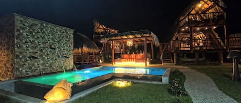 12 outdoor pools
