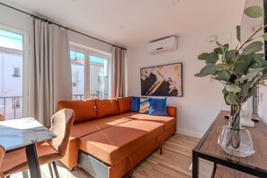 TV - Bright and Fantastic 1H Apartment Madrid Rio (Madrid)