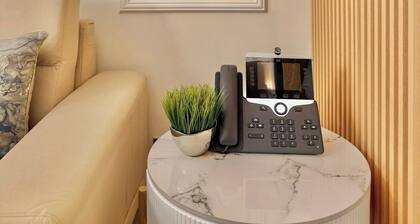 Room-modern Condo Room With City Views i