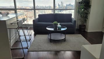 Deluxe Apartment, Balcony, City View | Interior