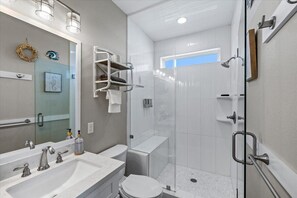 Shower, hair dryer, towels - West End Galveston Beach House | Deck | Sleeps 9 (Galveston)