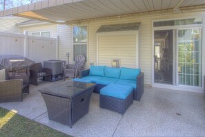 Terrace/patio - Stunning and Gorgeous with Comm Pool, Tennis, Pickleball, Bikes, Free Activities Inc Golf @ Bear Tra (Rehoboth Beach)