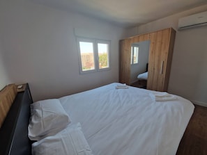 Appartement, 3 chambres, fumeurs, balcon | 4 chambres