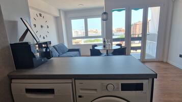 Apartamento, 3 habitaciones, fumadores, balcón | Lavandería