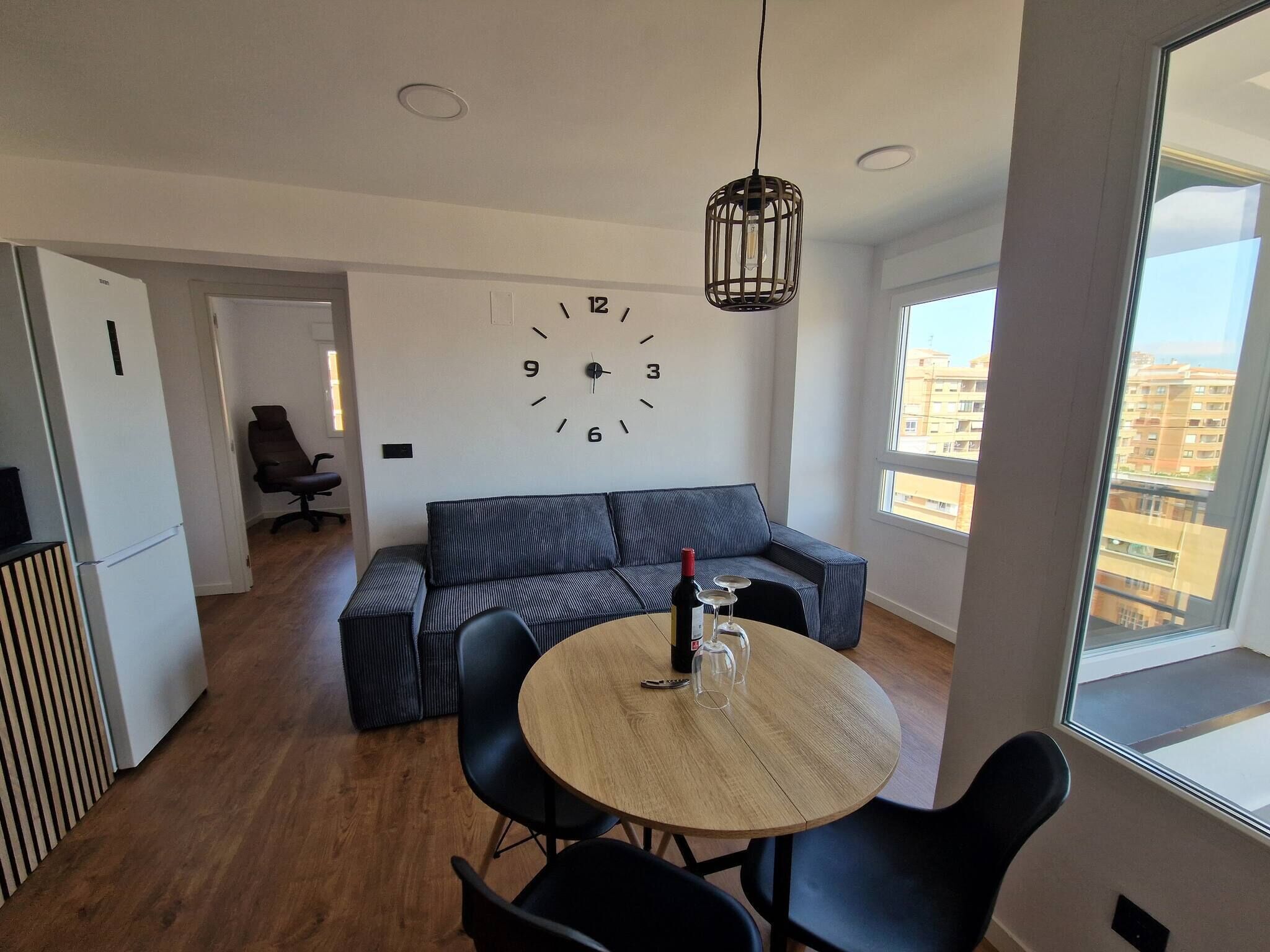 Apartamento, 3 habitaciones, fumadores, balcón | Comedor