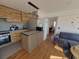 Apartamento, 3 habitaciones, fumadores, balcón | Interior