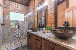 Shower, hair dryer, towels - Rugged Trail Oasis: Modern 3BR Cabin w/ 3 Fireplaces & Mountain Views (Morganton)