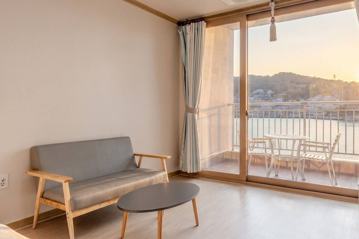 Basic-Zimmer, 1 Schlafzimmer (Room 34 (Ocean View Terrace)) | 1 Schlafzimmer, kostenloses WLAN