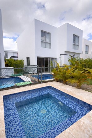 Pool - 3-bedroom villa in wonderful Punta Cana with AC comfort (Punta Cana)