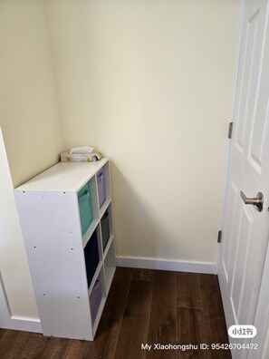 Room, 2 Bedrooms, Patio | Interior