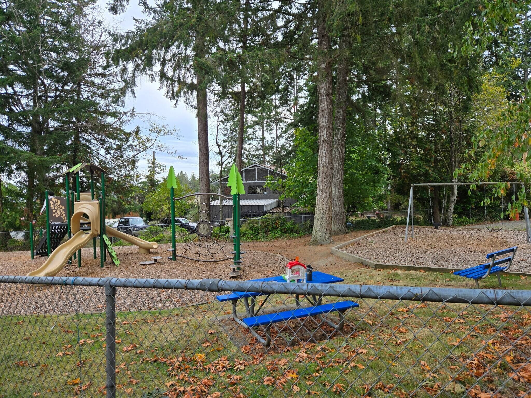 Room, 2 Bedrooms, Patio | Children's area