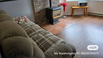 Room, 2 Bedrooms, Patio | Interior