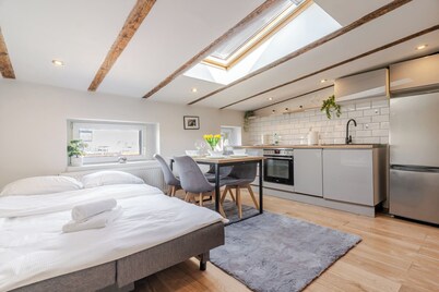 Powstańców Skyline Loft Apartment